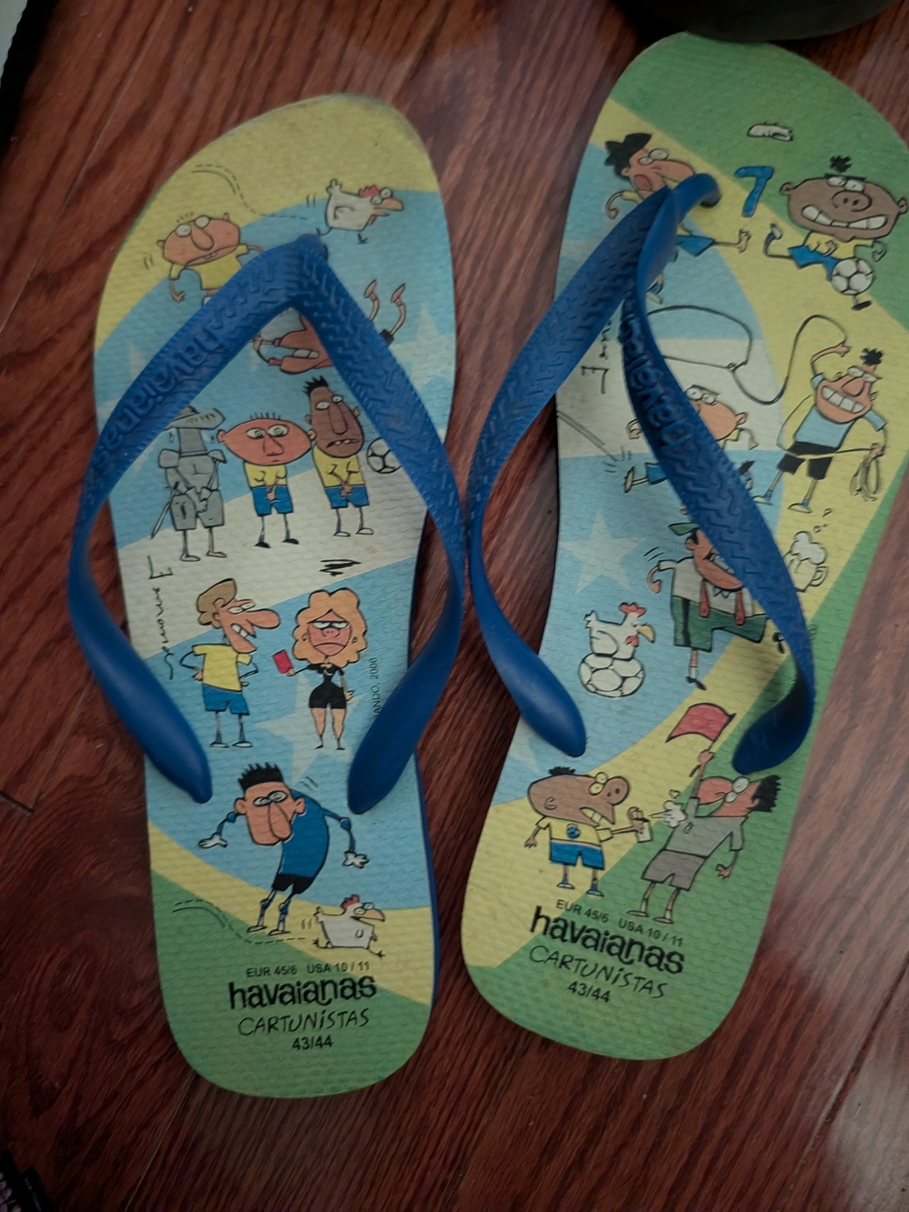 Havaianas Cartoon Flip Flops in Green and Blue